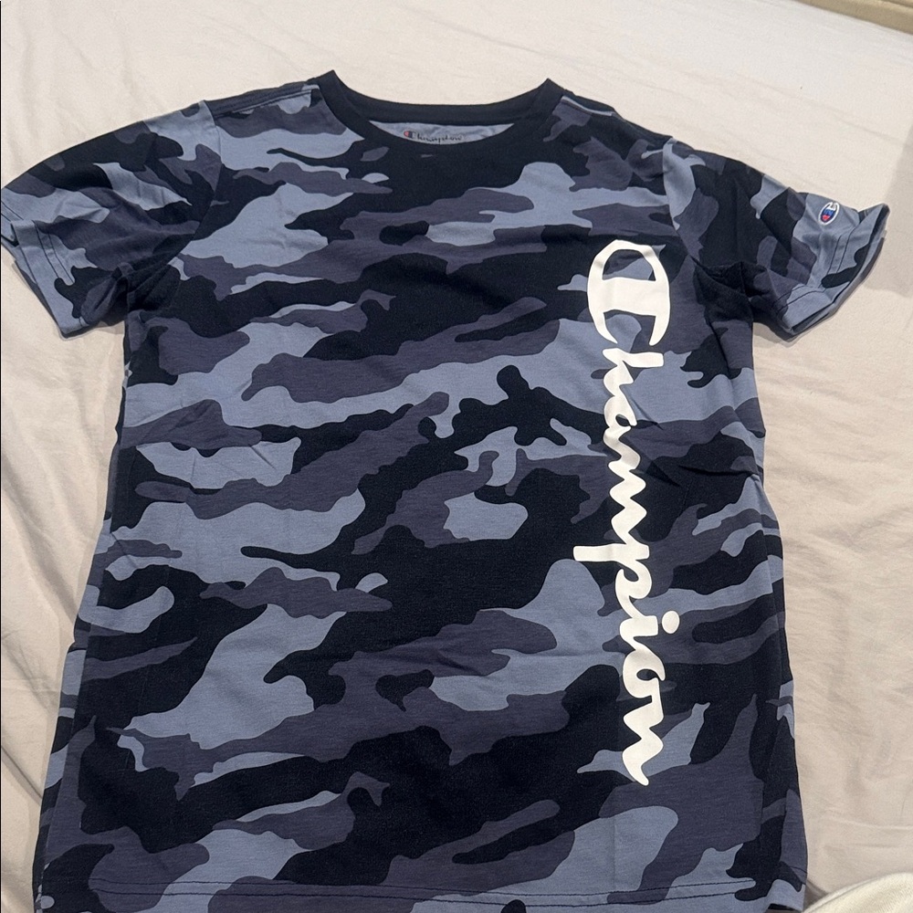 Champion Kids Short Sleeve Camo Tee - Navy/lt blue camo size Large (14/16)